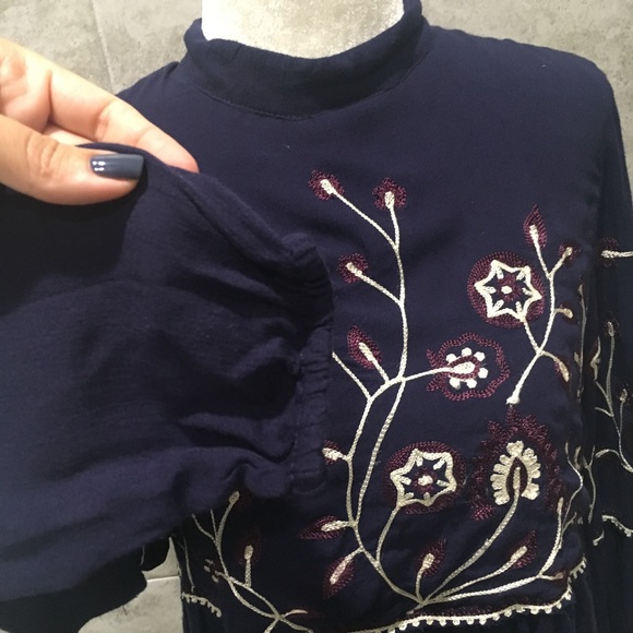 Parker Sadie Embroidered Peasant Shift Dress - Picture 5 of 13